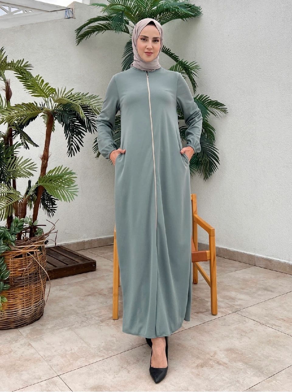 Double pocket long zippered Abaya