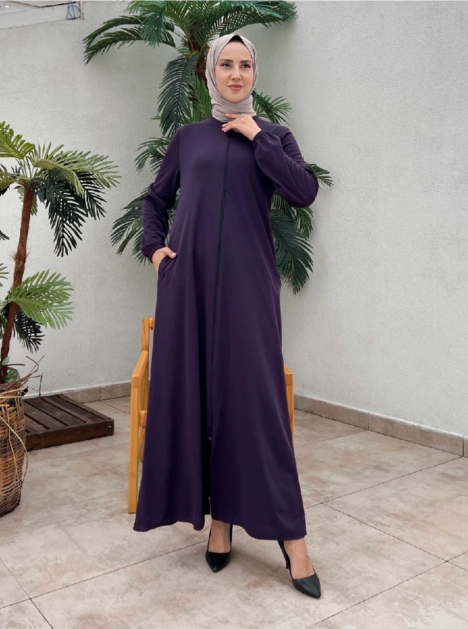 Double pocket long zippered Abaya